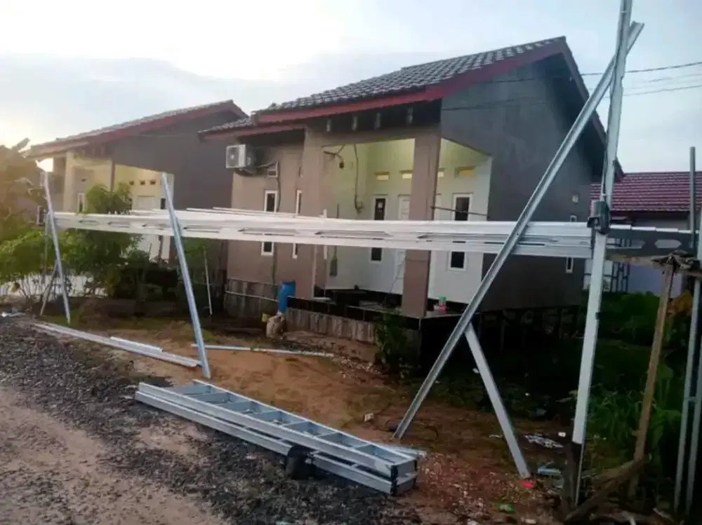 Kami mengerjakan berbagai macam kenopi dan pagar rumah bajaringan