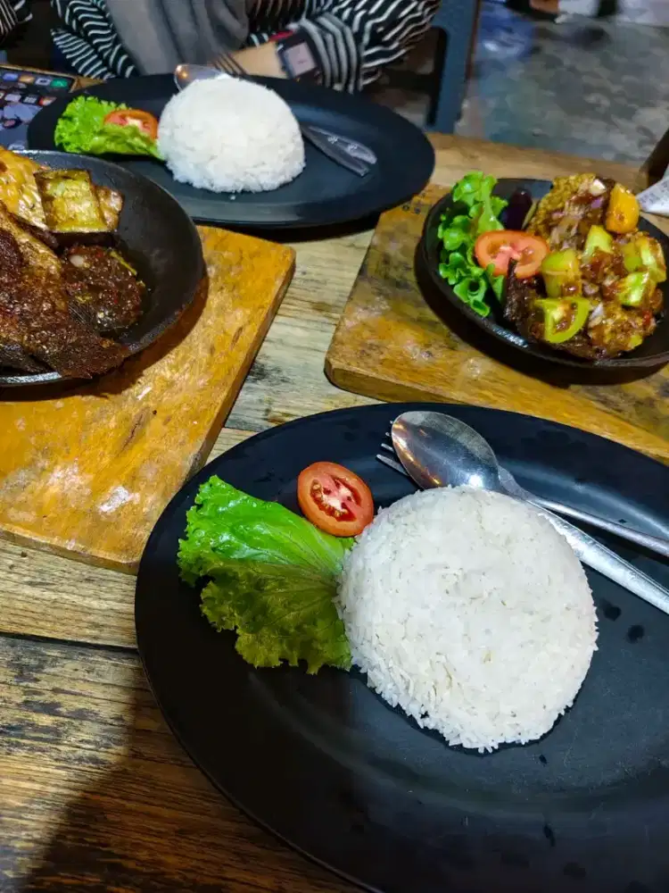 CARI LOWONGAN PEKERJAAN KOKI/COOK