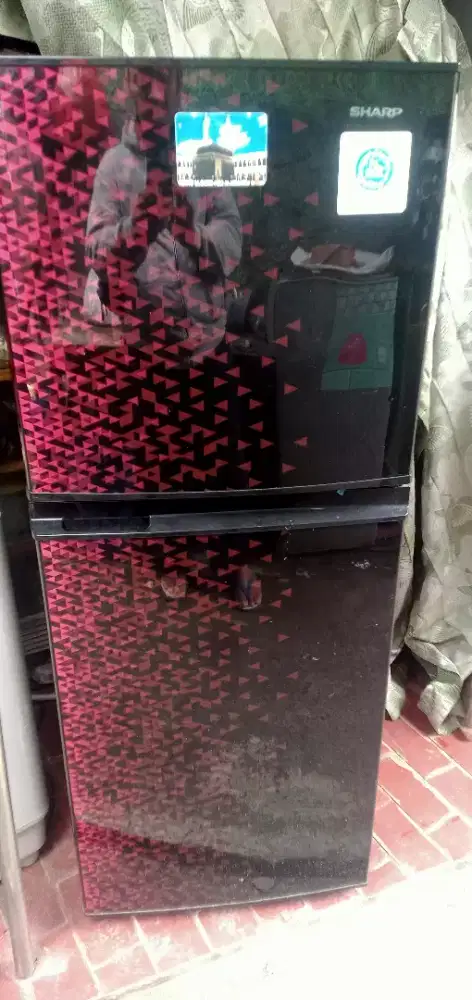 Dijual Kulkas 2 Pintu Merek Sharp