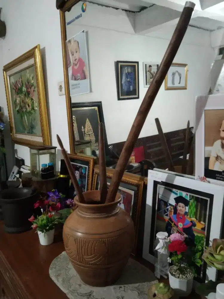 Jual murah pot gerabah dan kayu2 unik