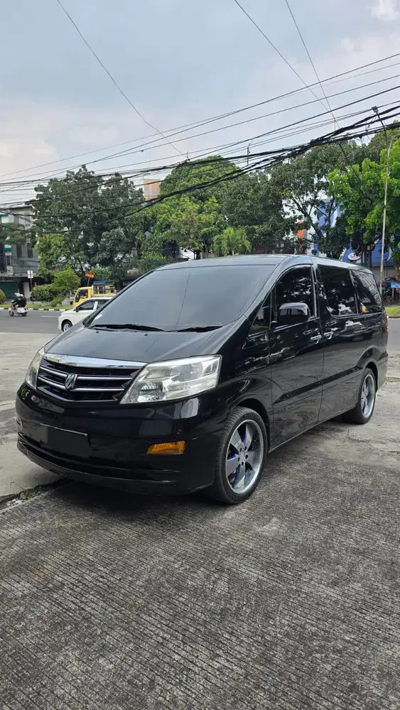 Toyota Alphard at 2005