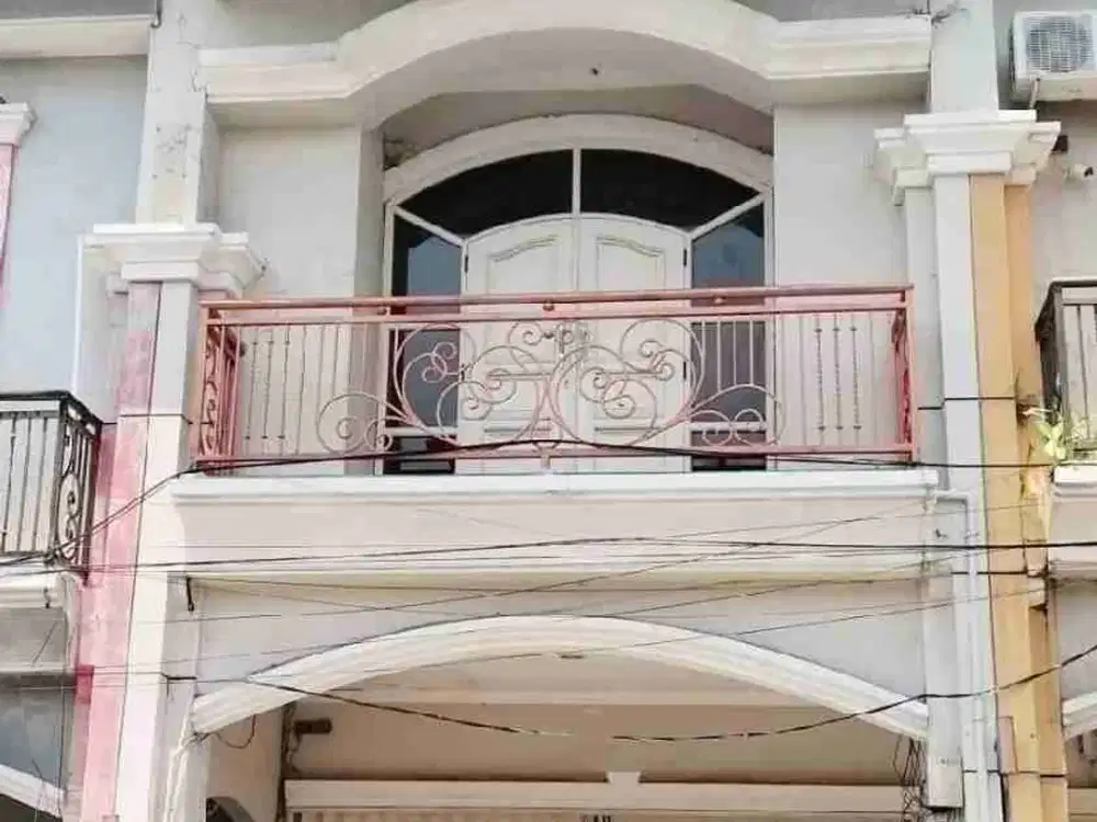 RUKO SIAP PAKAI DI KOMPLEK NGALIYAN SQUARE SEMARANG BARAT