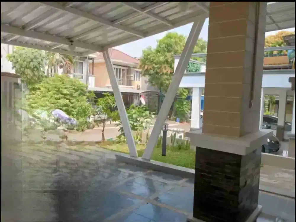 RUMAH SENI FURNISHED ADA SWIMMING POOL DI LEGENDA WISATA CIBUBUR