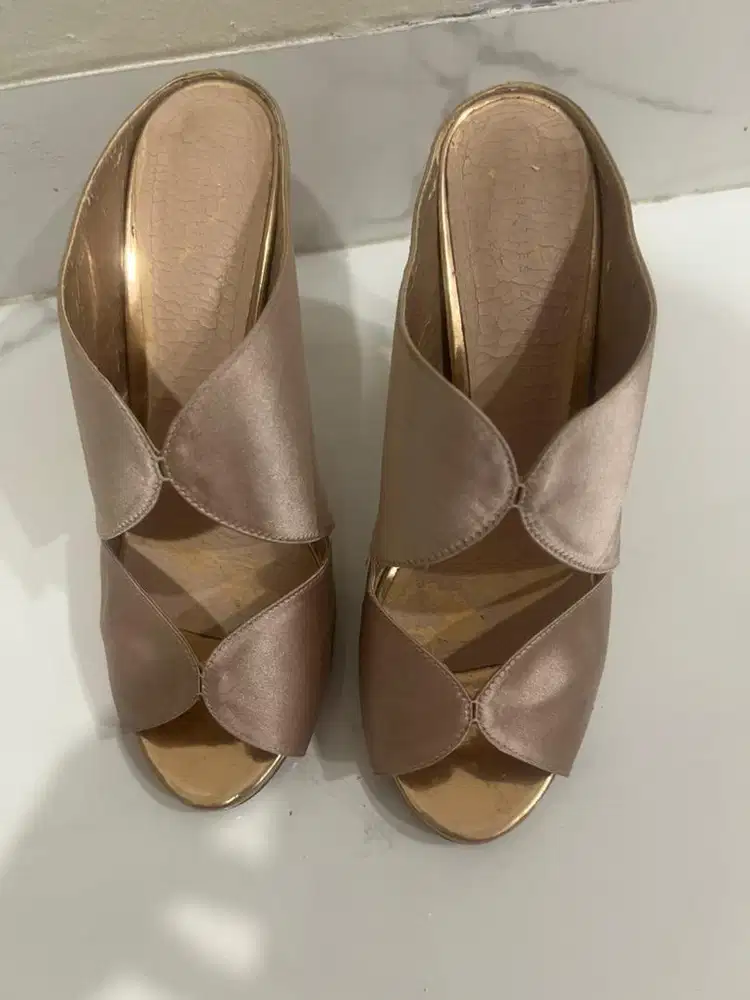 Sandal heels charles n keith