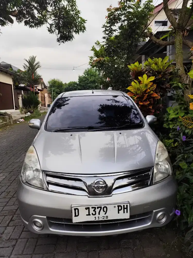 Grand Livina 2011 AT Matic