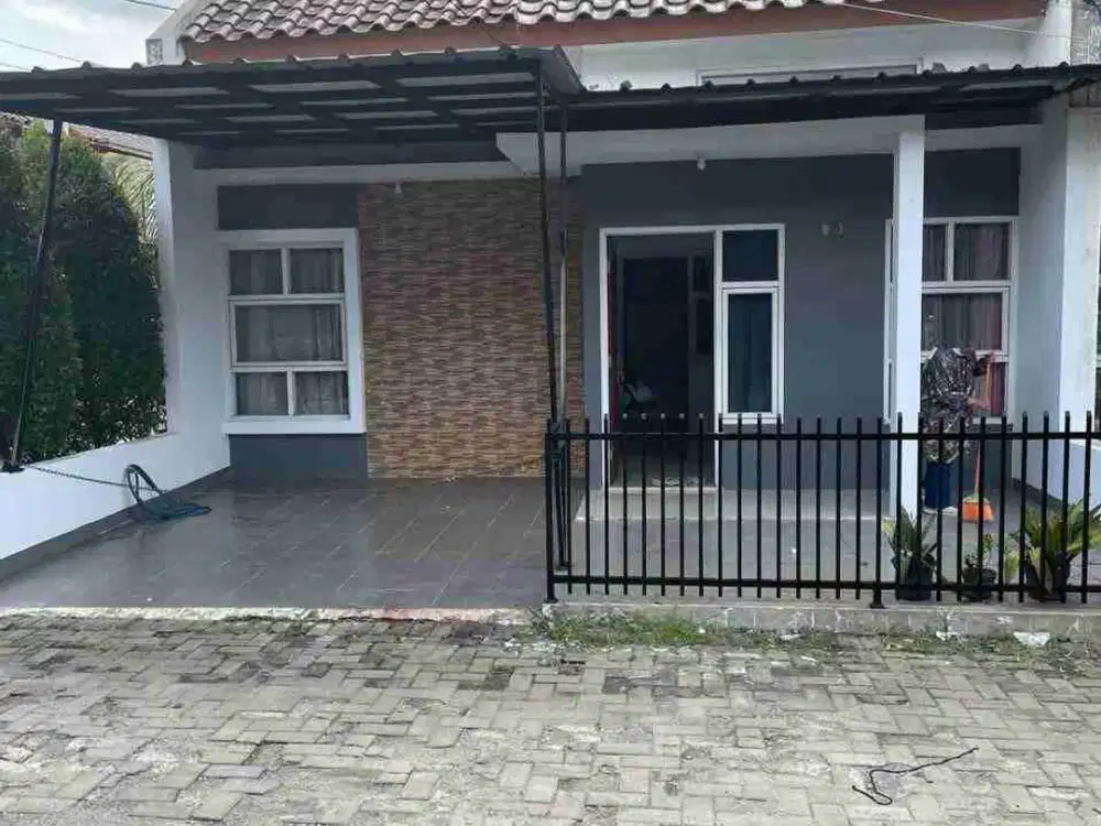 Rumah Siap huni di Limo kota Depok murah KPR strategis di Meruyung kota Depok