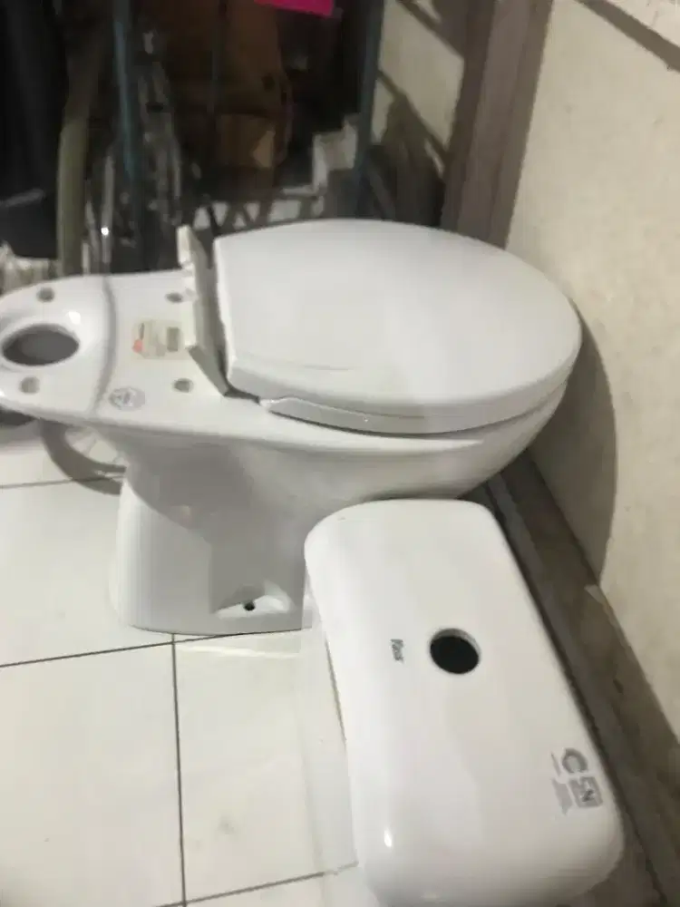 Kloset duduk krisbow ace hardware baru