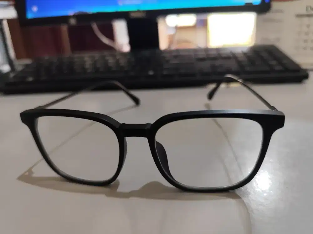 Kacamata Photocromic Minus 0,5 Kiri & Kanan