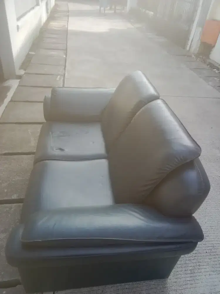 Sofa ruang tamu