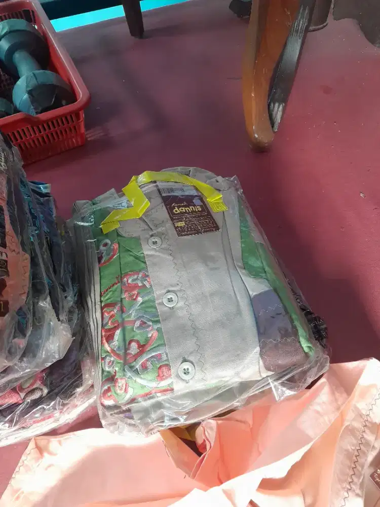 Dijual baju muslim anak merk Dannis