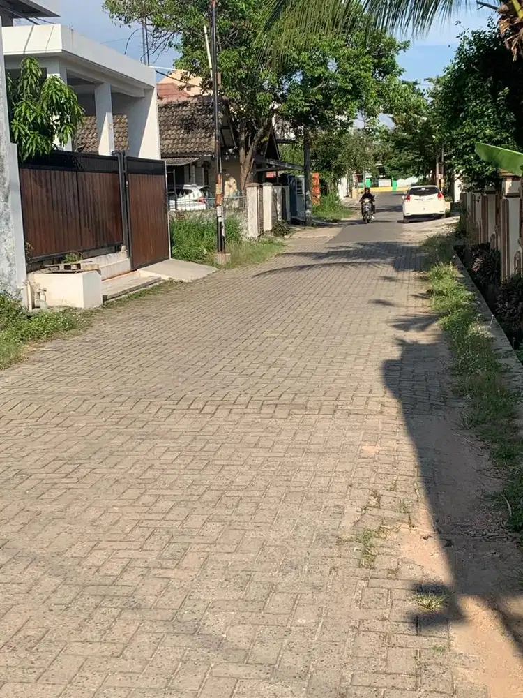 Tanah dengan lokasi strategis