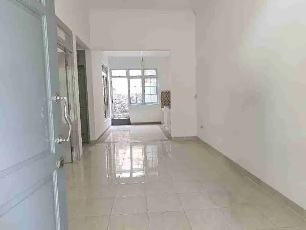 Rumah Citra Grand Cibubur rapih dan murah