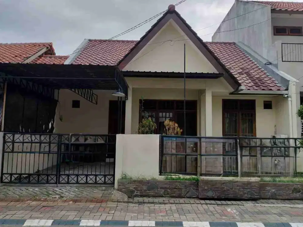 babatan pratama wiyung  siap Huni dkt citraland lakarsantri