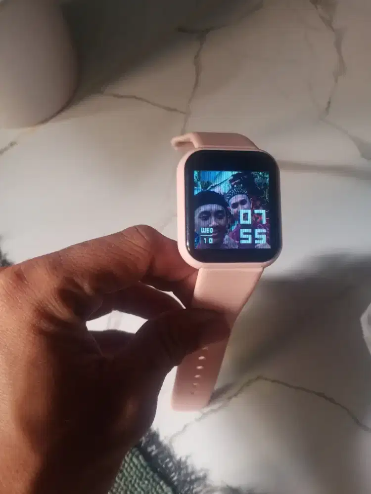 Jam Tangan Wanita Smartwatch Sport Bluetooth Anti Air. Tipe 716