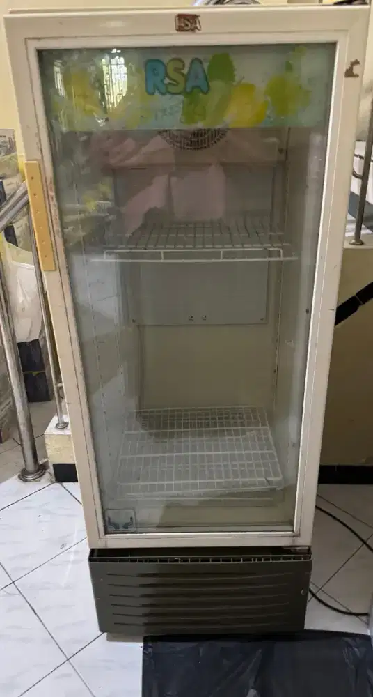 Showcase RSA 1 pintu