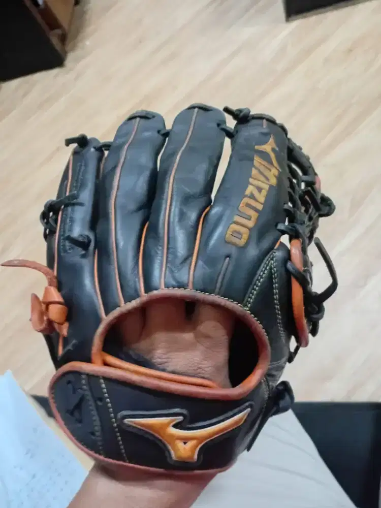 Sarung tangan softbol