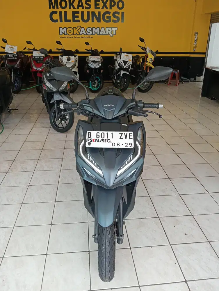 Dijual motor Honda Vario 125 cbs iss 2024