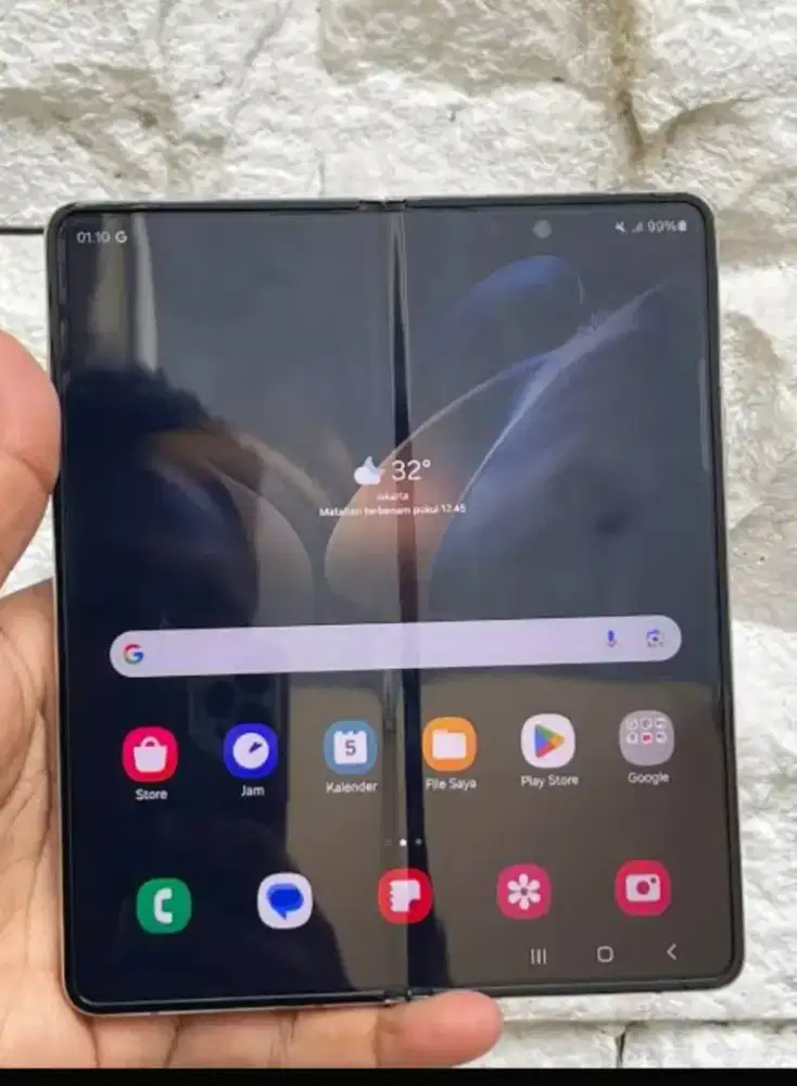 Samsung Galaxy Z Fold 4