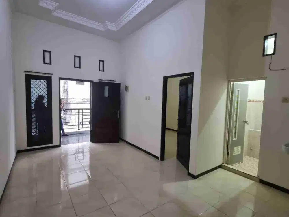 jual rmh siap huni 2Lt di lebak jaya/setro baru shm.row 2mobil.