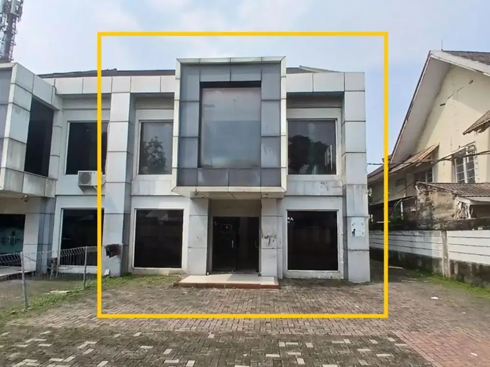 Disewakan Ruang Usaha, Bisa Untuk Kantor , Luas 750m2 di Kemang Timur