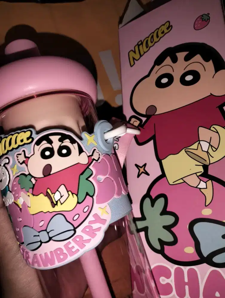 Botol minum shinchan