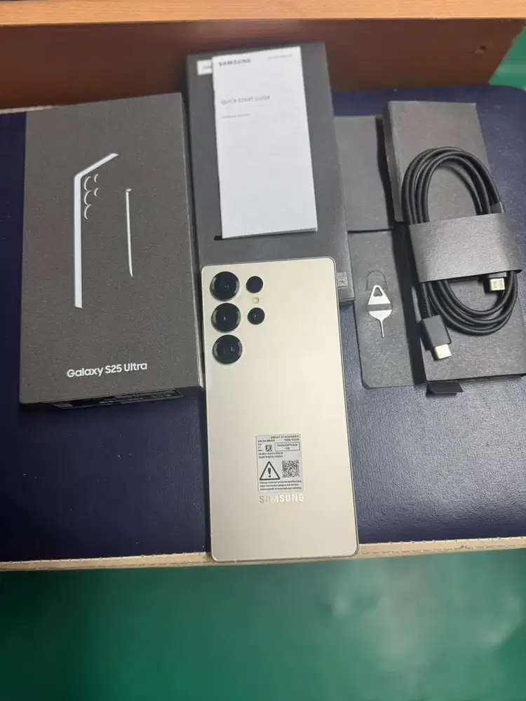 Samsung S 25 Ultra 12/256 Bekas rasa baru