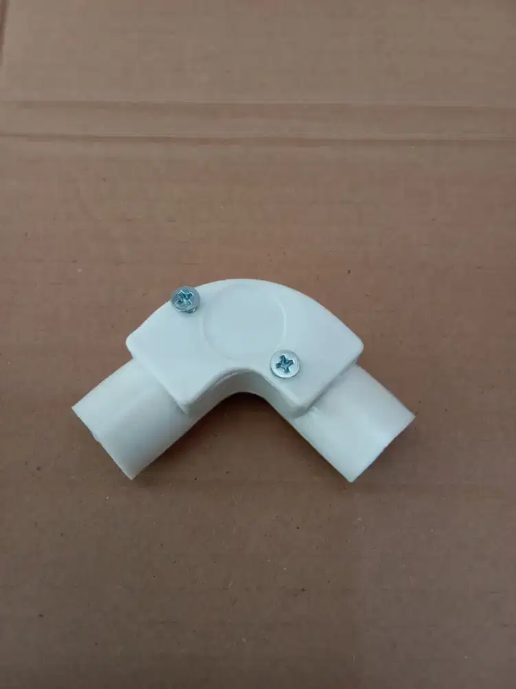 ELBOW PIPA LISTRIK 20 MM