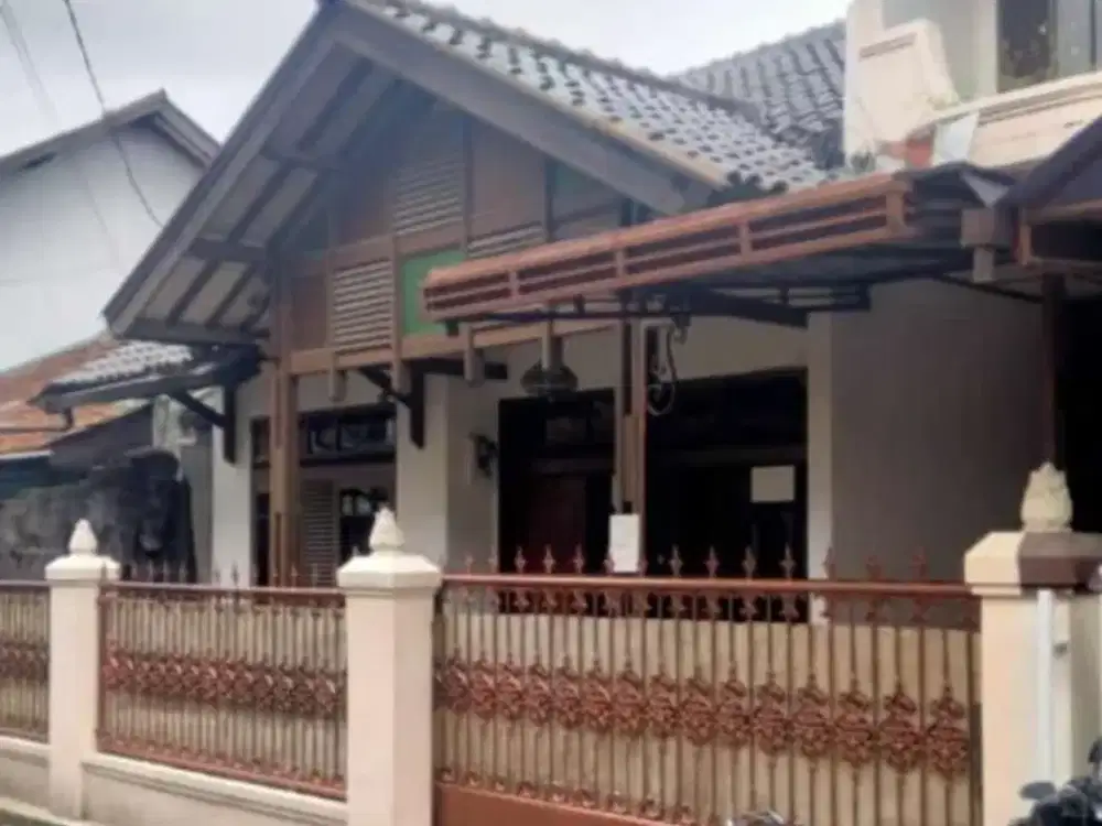 Dijual Rumah di Jl Jupiter Margahayu Bandung
