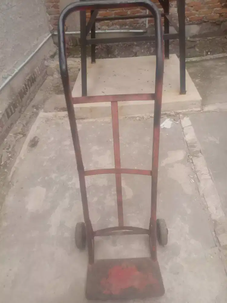 Troli galon minus karatan edisi gk keurus