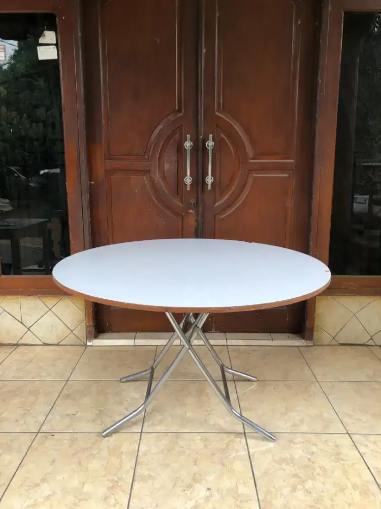 Meja ex Cafe - Meja ex Resto M8