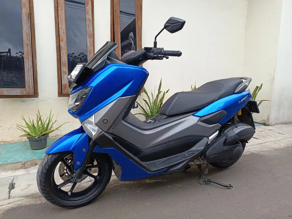 Di jual cepat nmax old non abs 2019 siap pakai