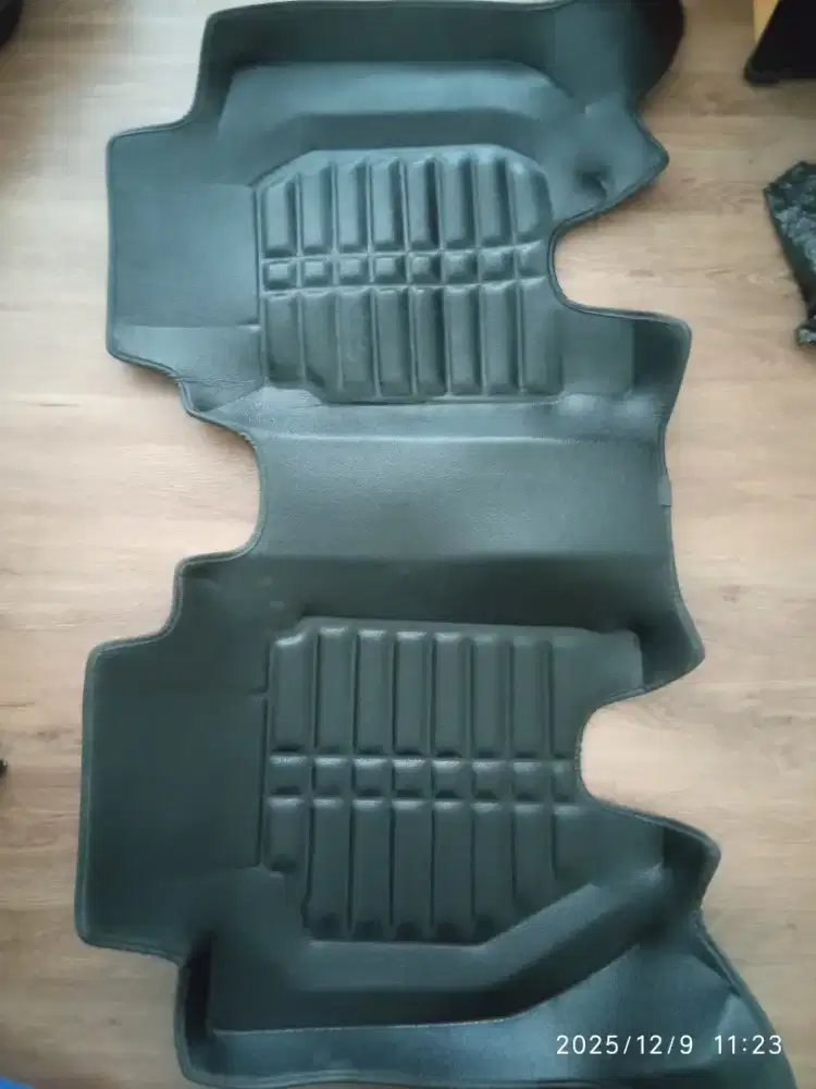 Karpet / Sarung Jok mobil HRV lama 1 set
