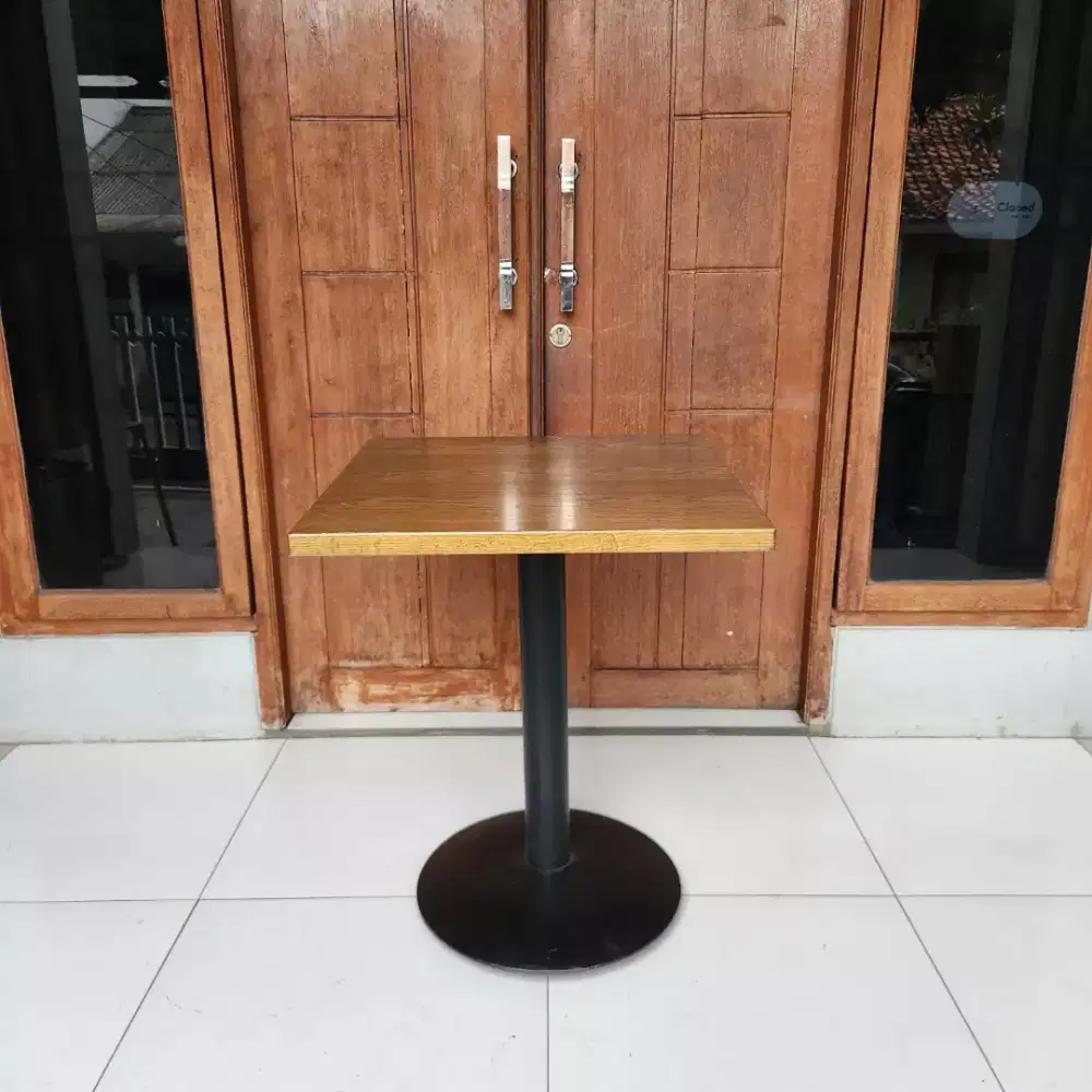 Meja ex Cafe - Meja ex Resto M22