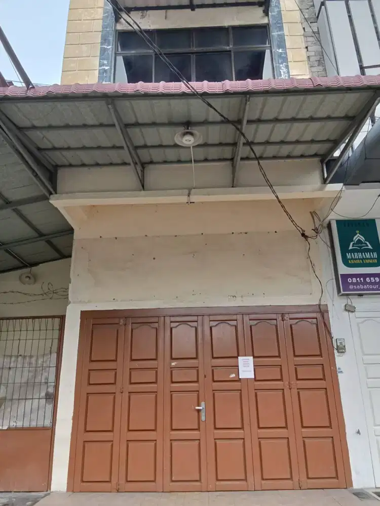 Ruko lantai satu disewakan