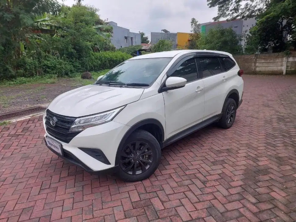 DP MURAH Terios 1.5 X Bensin Matic 2022 PUTIH w S