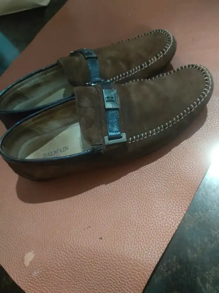 Sepatu pantofel Balmain