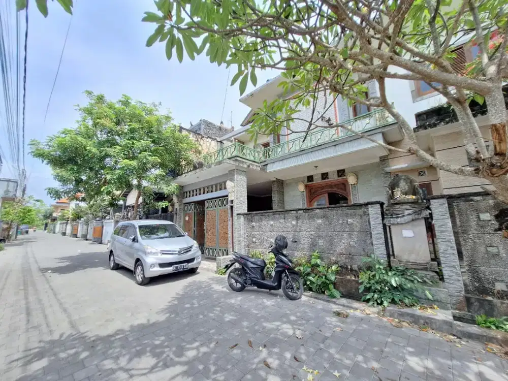 Dijual Rumah Nyaman di Jl. Sekar Sari, Sanur  Lokasi super strategis, berada di area villa-villa mewah dan perumahan eksklusif