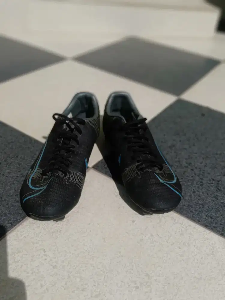 Dijual sepatu minisocer nike 42