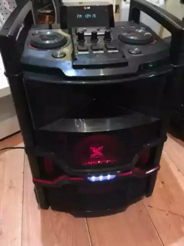 Salon LG hifi Bass Mantap,sdh  Bluetooth dan ada remote nya