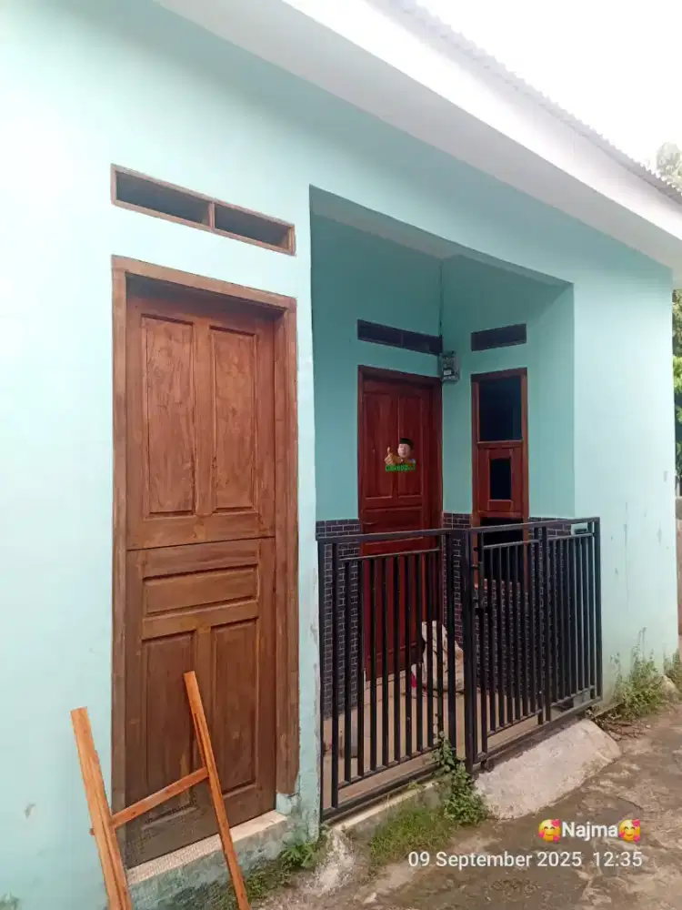 Rumah Kampung Dekat Stasiun Citayam