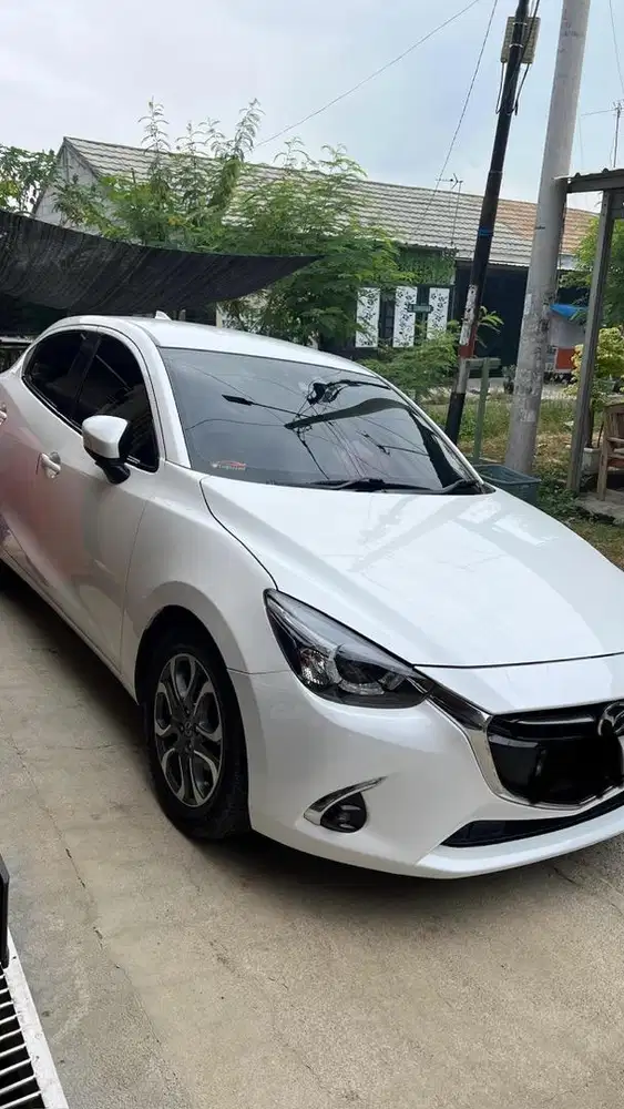 Mazda 2 GT Matic Putih 2018
