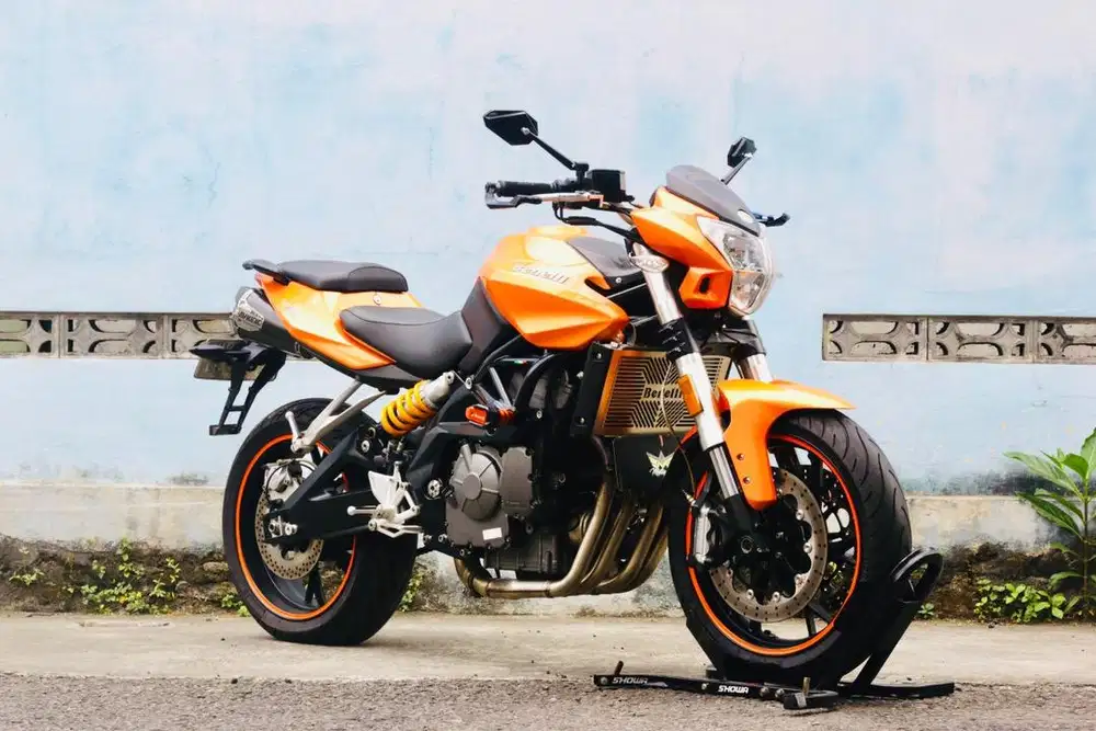 Benelli bn600 ABS 2021 like new unit nyaman buat turing mesin sehat