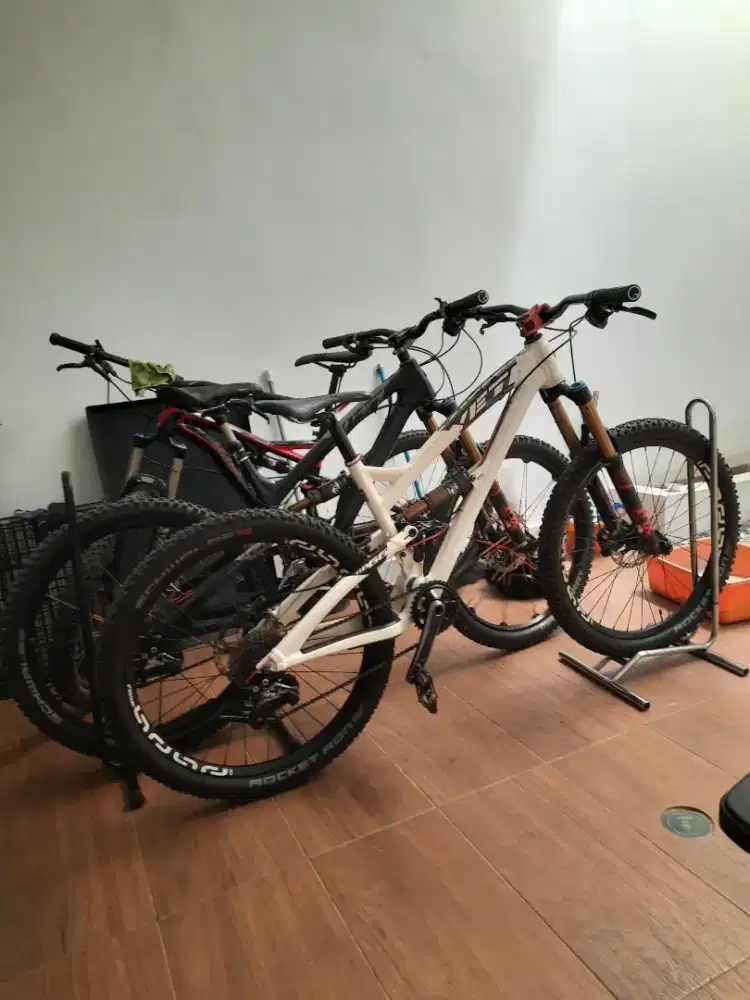 jual yeti sb66 aloy ( putih )