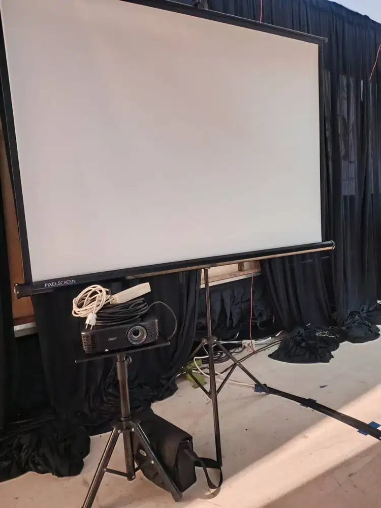 Penyediaan Proyektor Medan