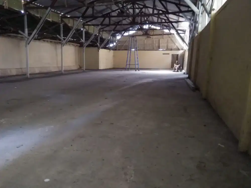 Disewakan gudang Jl. Rancaekek 550m2