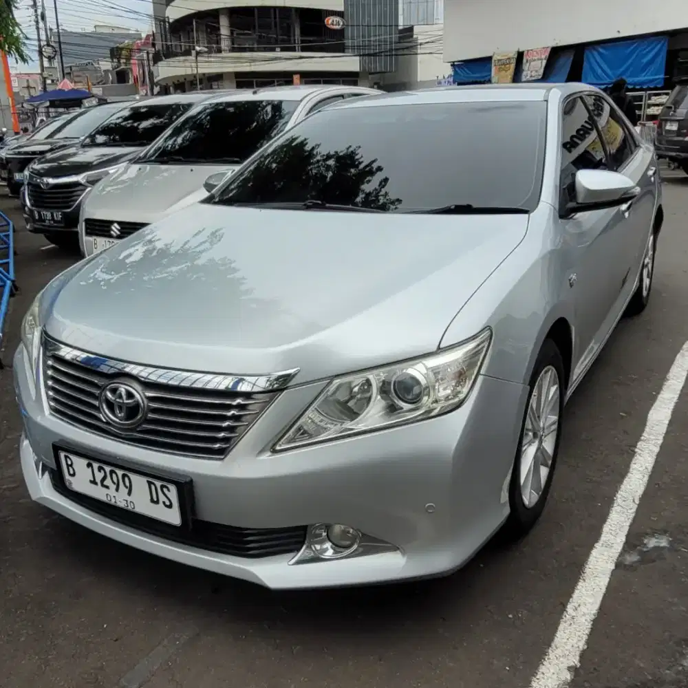Toyota Camry 2.5 V AT January 2014