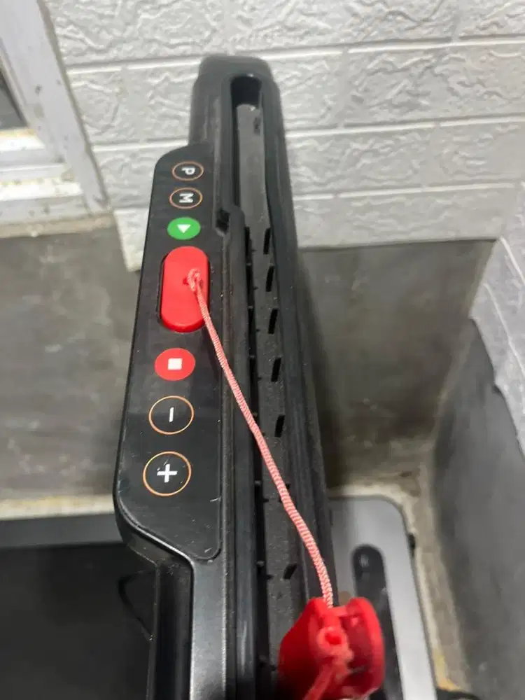 Dijual Treadmill Bekas Pemakaian Sendiri