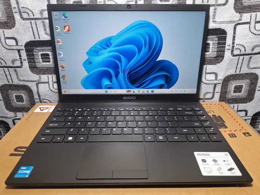 Laptop Axio Mybook Z6 core i3 gen 12 ram 8gb komplit fullset