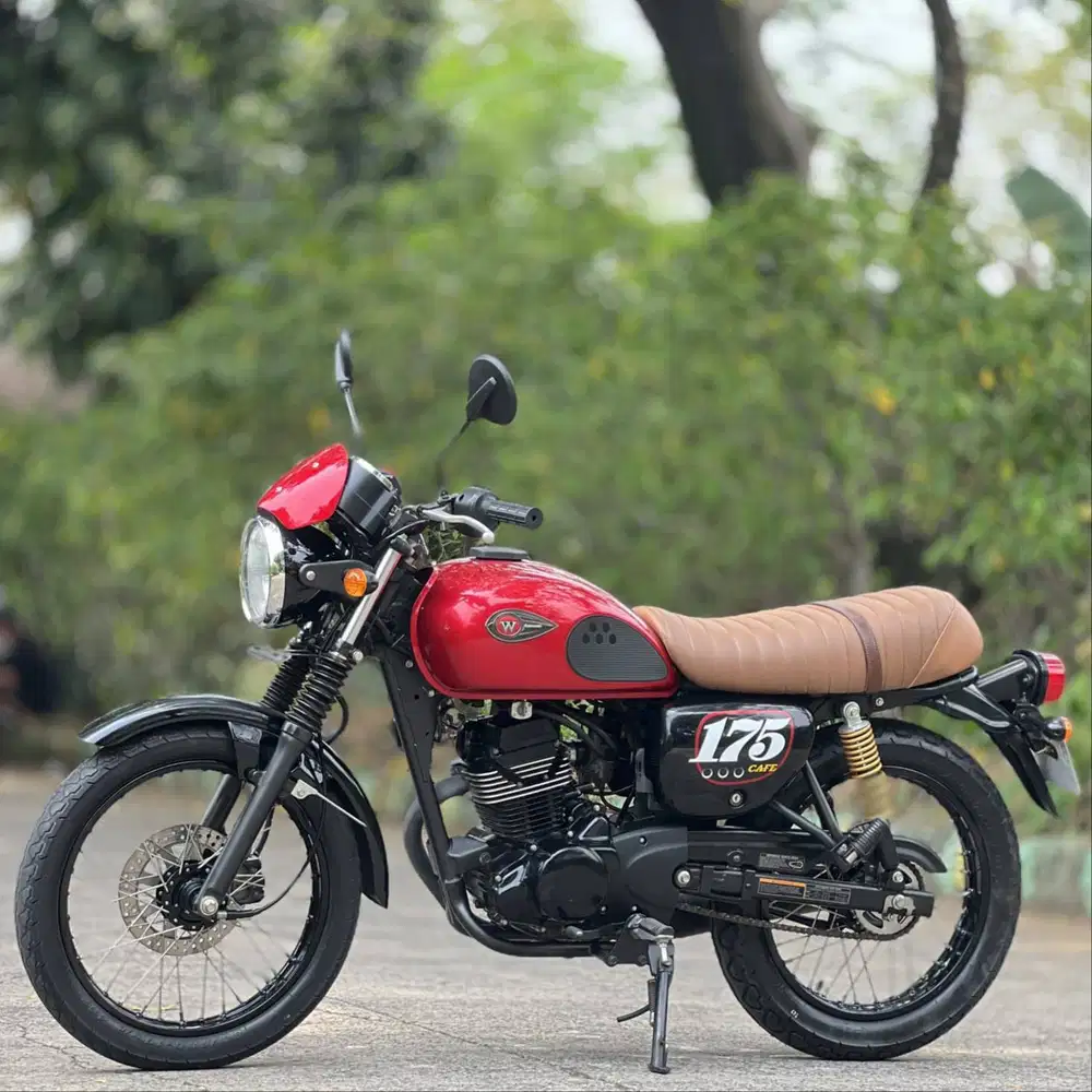 KAWASAKI W175 CAFE MERAH 2019 KM LOW PAJAK PANJANG LIKE NEW