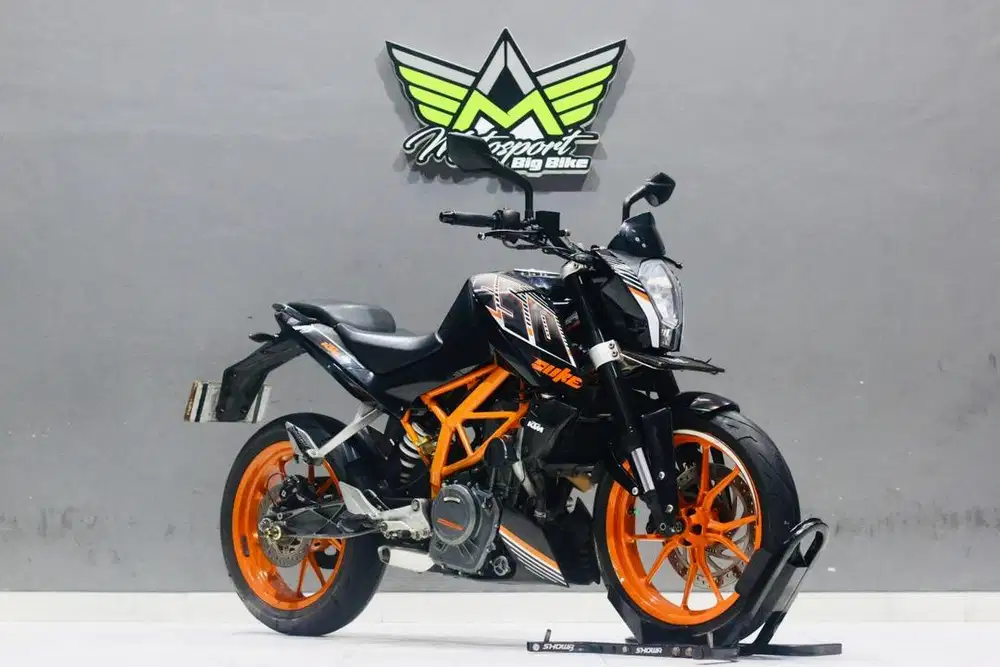 KTM Duke 250 ABS like new MT25 Z250 estrella250 CBR250
